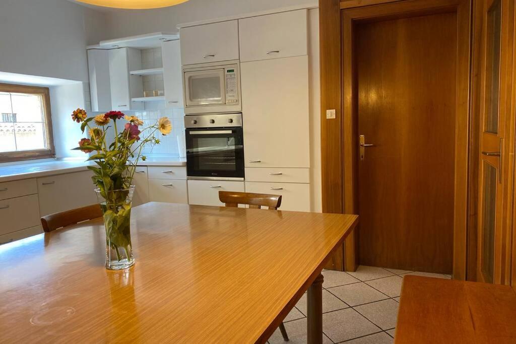 Grosse Wohnung Mit Garagenparkplatz Fiè Dış mekan fotoğraf