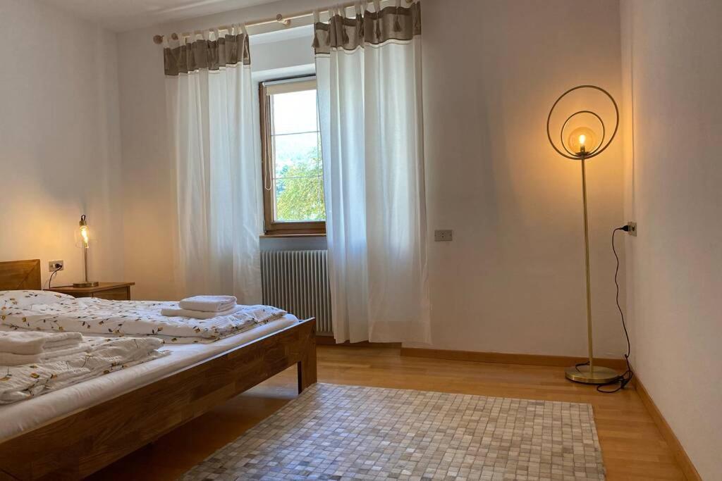 Grosse Wohnung Mit Garagenparkplatz Fiè Dış mekan fotoğraf